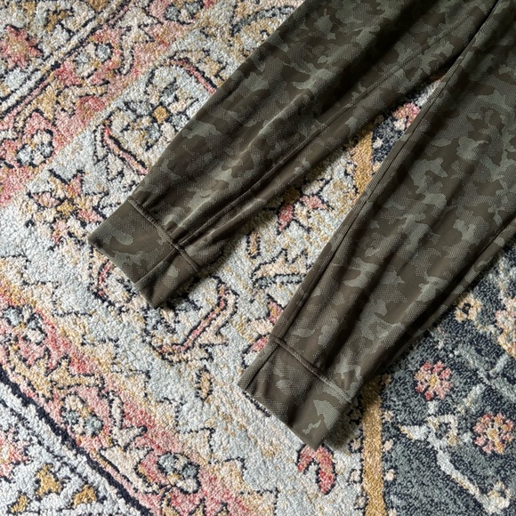 Lululemon Ready to Rulu Jogger 29" Heritage Camo Dark Olive Green Twill Sz 8 - Picture 8 of 12
